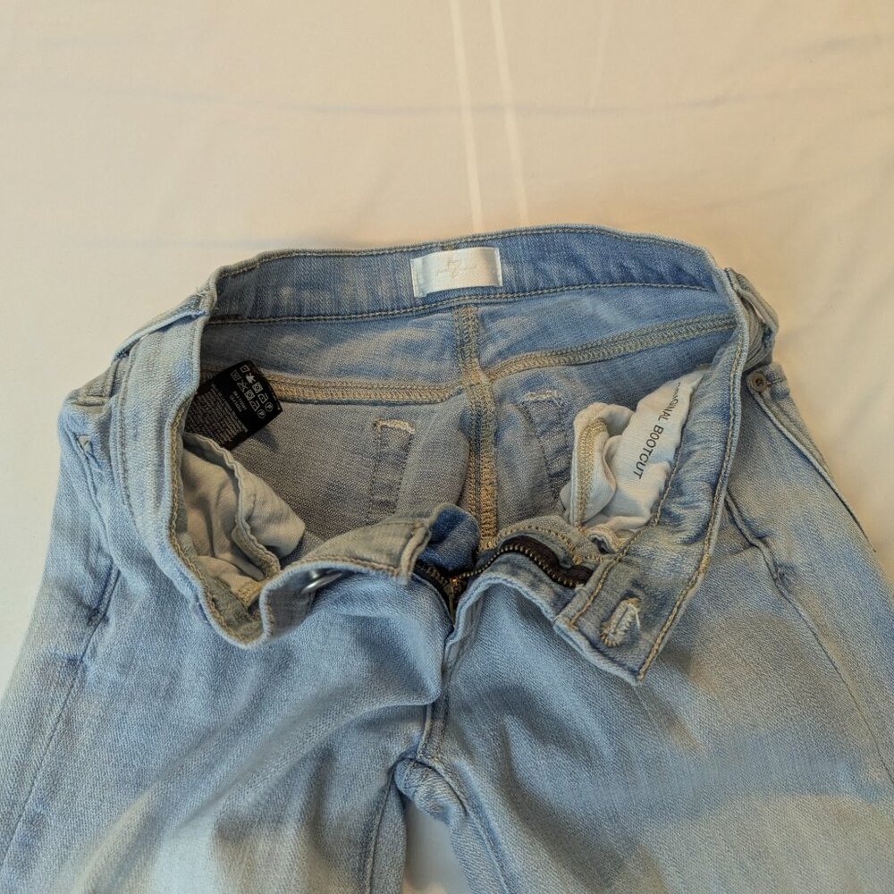 7 For All Mankind Original Bootcut Light Wash Size 26 *Stain? - Picture 6 of 16
